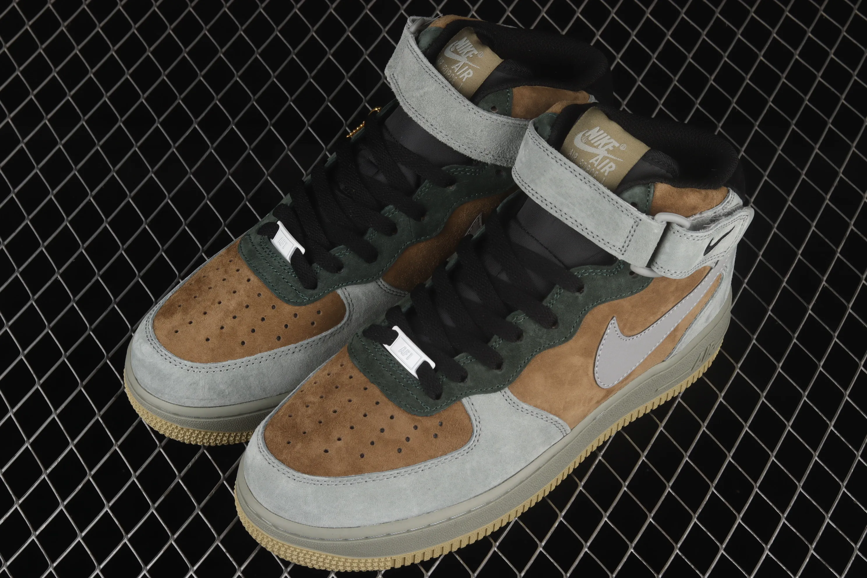 All categories Nk Air Force 1 Air Force series Nk Air Force 1 Mid Air Force mid-top Nk Air Force 1'07 Mid "Christmas" Christmas tree theme color Air Force 1 low-top casual sneakers CQ5059-118